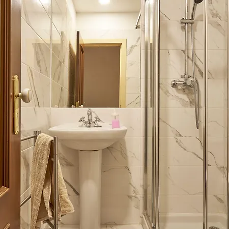 Guest house Campo Pequeno Avenida